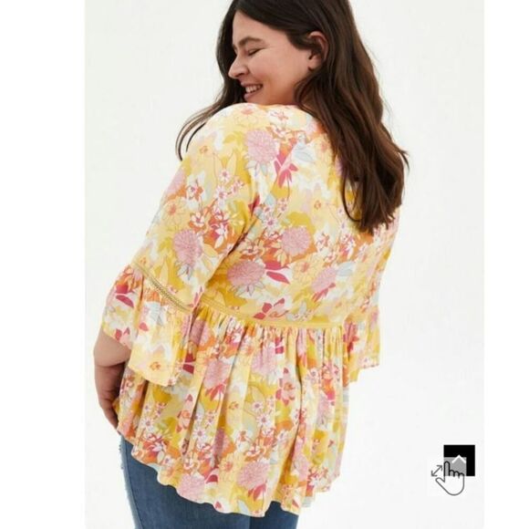 Torrid Rayon Embroidered Bell Sleeve Top Hi-lo Yellow Floral Scoop Neck Size 2X - Picture 3 of 12